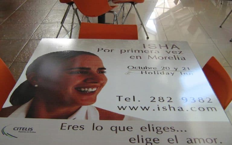 Morelia recibe a Isha Hola Annie! Como les habiamos comentado antes, ISHA ESTARA EN MORELIA por primera vez dictando un seminario el 20 y 21 de Octubre, y aqui junto con los estudiantes Isha estamos m