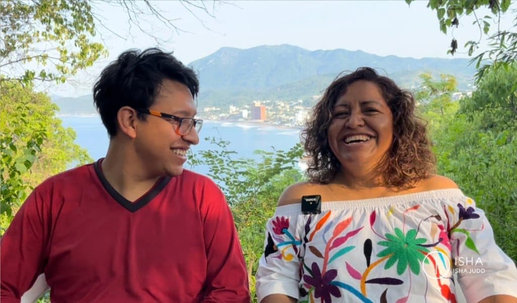 Debemos aprender a observar la mente, así seremos completamente conscientes de nuestras respuestas robóticas.