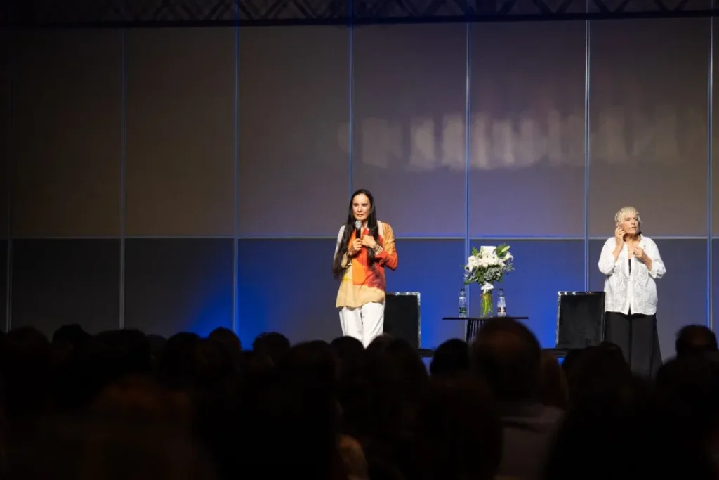 Como parte del compromiso con sus clientes, Banco Continental apoya iniciativas que promueven el bienestar integral y la salud mental en Paraguay. Por ello, invita al taller vivencial de Isha Judd, cr