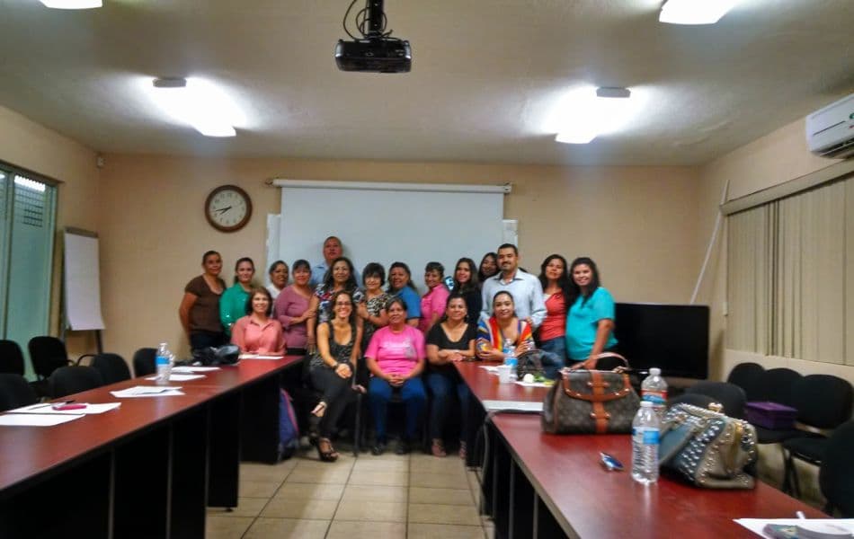 Quiero contarles lo bello que ha sido todo en Hermosillo, Sonora, ayer precisamente estuve con un hermoso grupo de niñitos enseñándoles la faceta y a encontrase con su corazón durante la unificación,…
