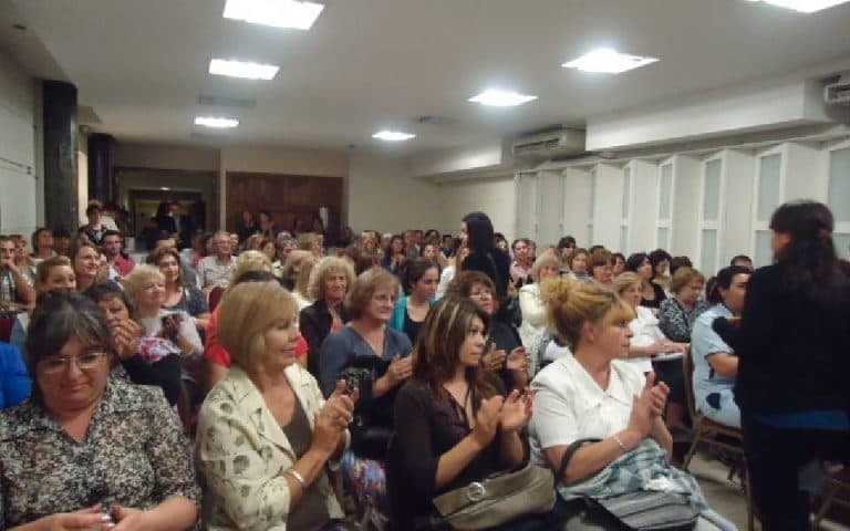 Sistema Isha Chile – Jornada, Seminario y Cierre de 8 Semanas en Olmué. Hola Annie Te cuento que ayer llevamos a cabo la conferencia en San Rafael y fue todo un éxito!! 150 corazones tocados por el AM