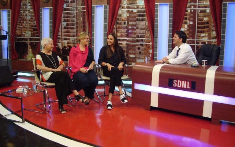 Esta noche, Isha y Yael Unger en sin Dios ni late, Zona latina, Chile Acabamos de grabar en NI DIOS NI LATE de Zona Latina la entrevista que pasarán en el programa de esta noche a partir de las 21 hs.