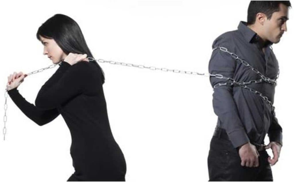 Me preguntas si lo que sientes es amor cuando no puedes dejar de pensar en alguien, cuando te obsesionas. Yo a eso lo llamo adicción, o lo llamo simplemente hormonas, pero no lo llamo amor. Cuando me
