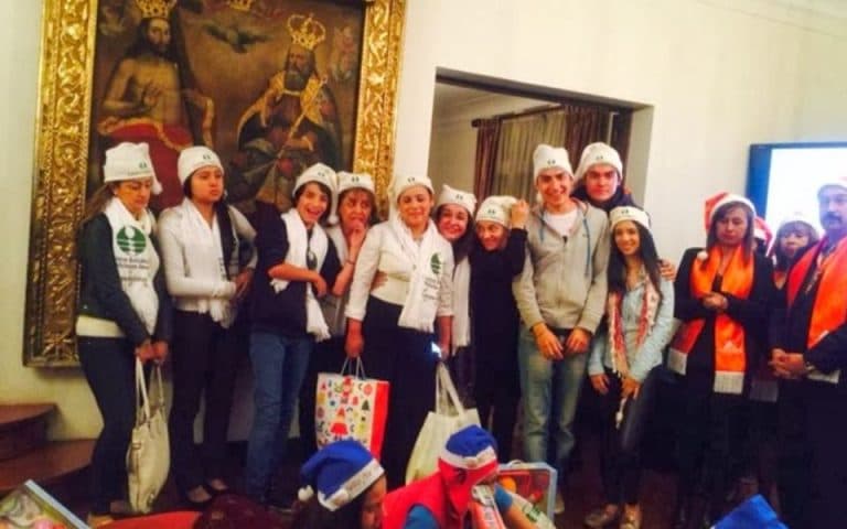 Isha Colombia – Llevando regalos a las fundaciones de niños con cáncer